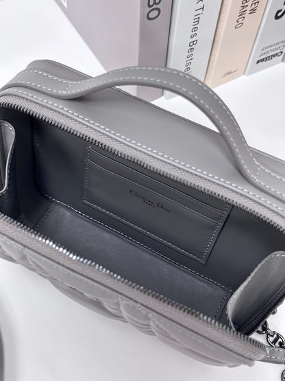 CARO BOX 19 IN GREY CALFSKIN