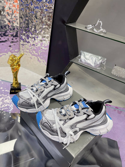 3XL SNEAKER IN WHITE GRAY BLUE MESH AND POLYURETHANE