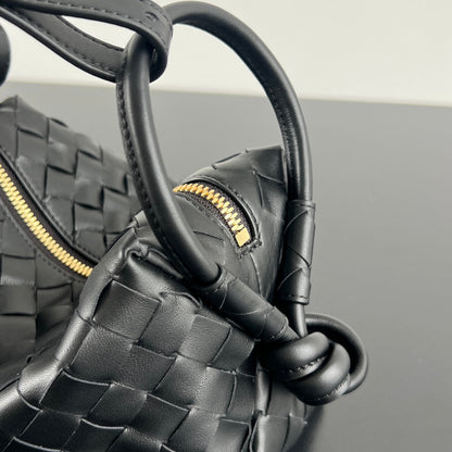 BV Loop Top Handle 19cm Black Lambskin