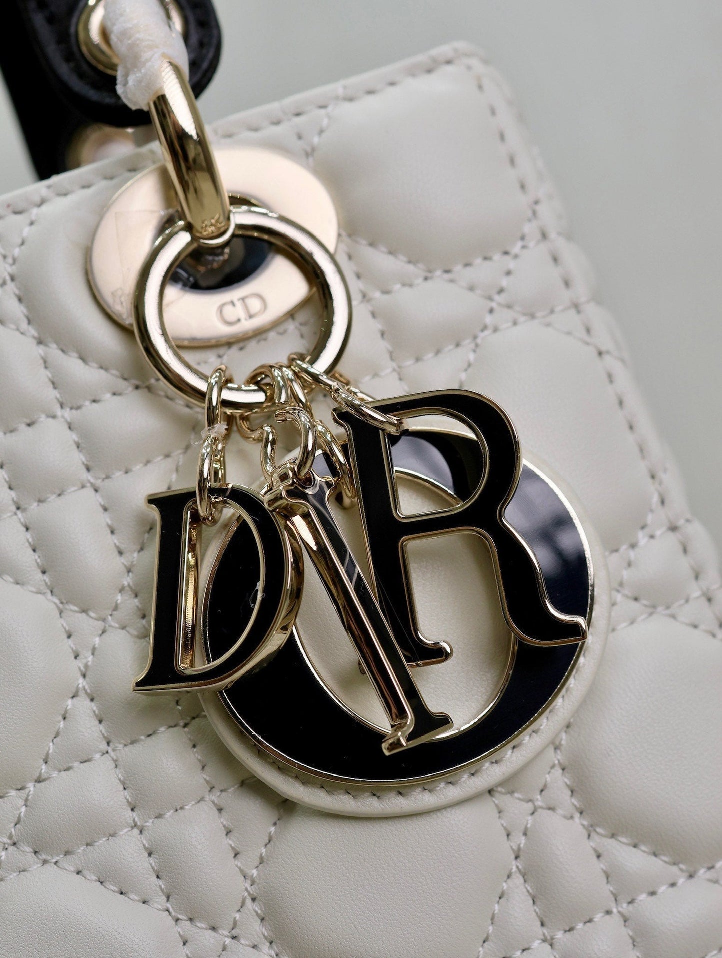 Lady Bag 17cm White Black Lambksin