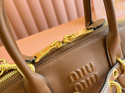 AVENTURE NAPPA BAG 33 IN CARAMEL BROWN LAMBSKIN GOLD HARDWARE