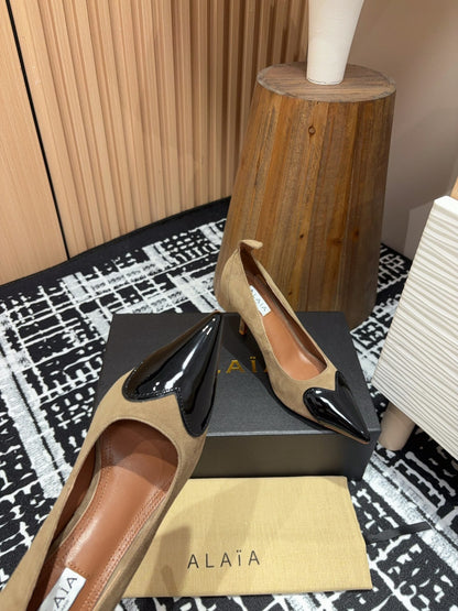 Alaia Pump Coeur 85mm In Moss Brown Suede  933080
