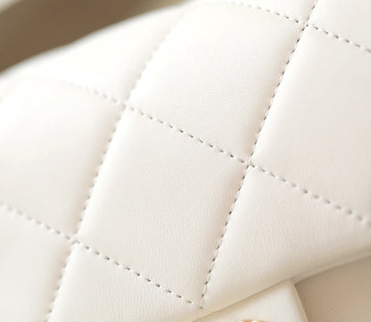 CC 19 Bag 25C 18cm White Lambskin Gold Hardware