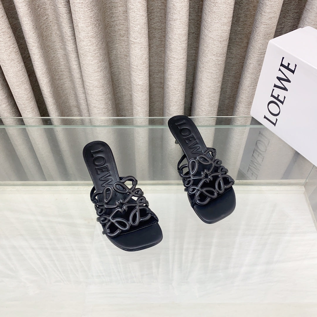 Loewe 25 Petal Anagram Slide 45mm Black Sheepskin