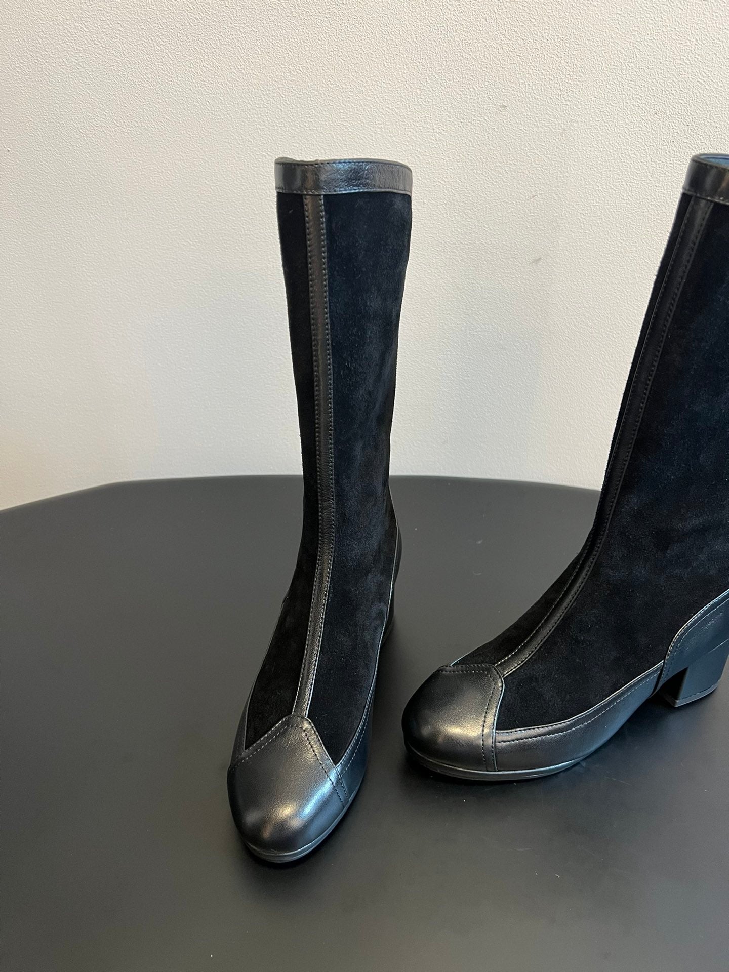 CC 25 Martin Boot Black Suede Sheepskin 408608