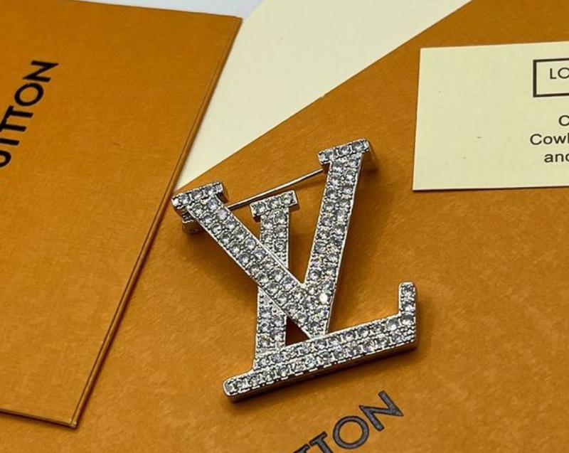LV Brooch 174717