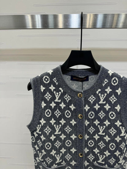LV knitted cardigan vest