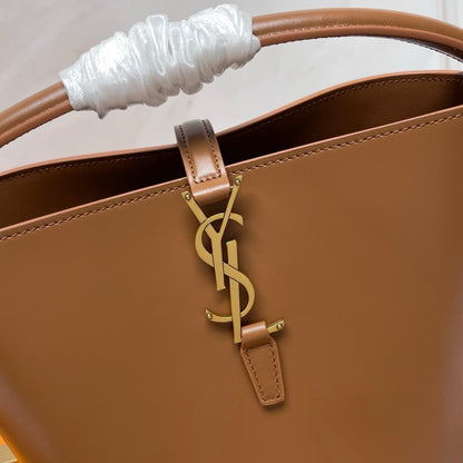 Le 5a7 Small 23cm Dark Brown Smooth Calfskin
