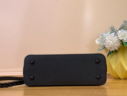 Capucines Mini 22cm East-West All Black