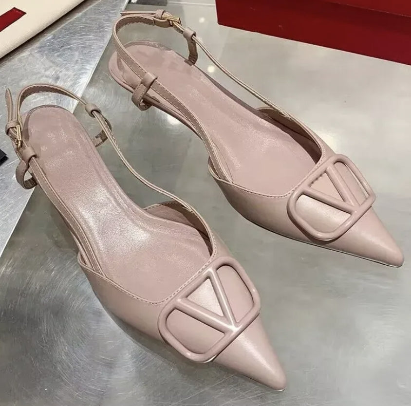 VLOGO SIGNATURE NUDE CALFSKIN SLINGBACK PUMP