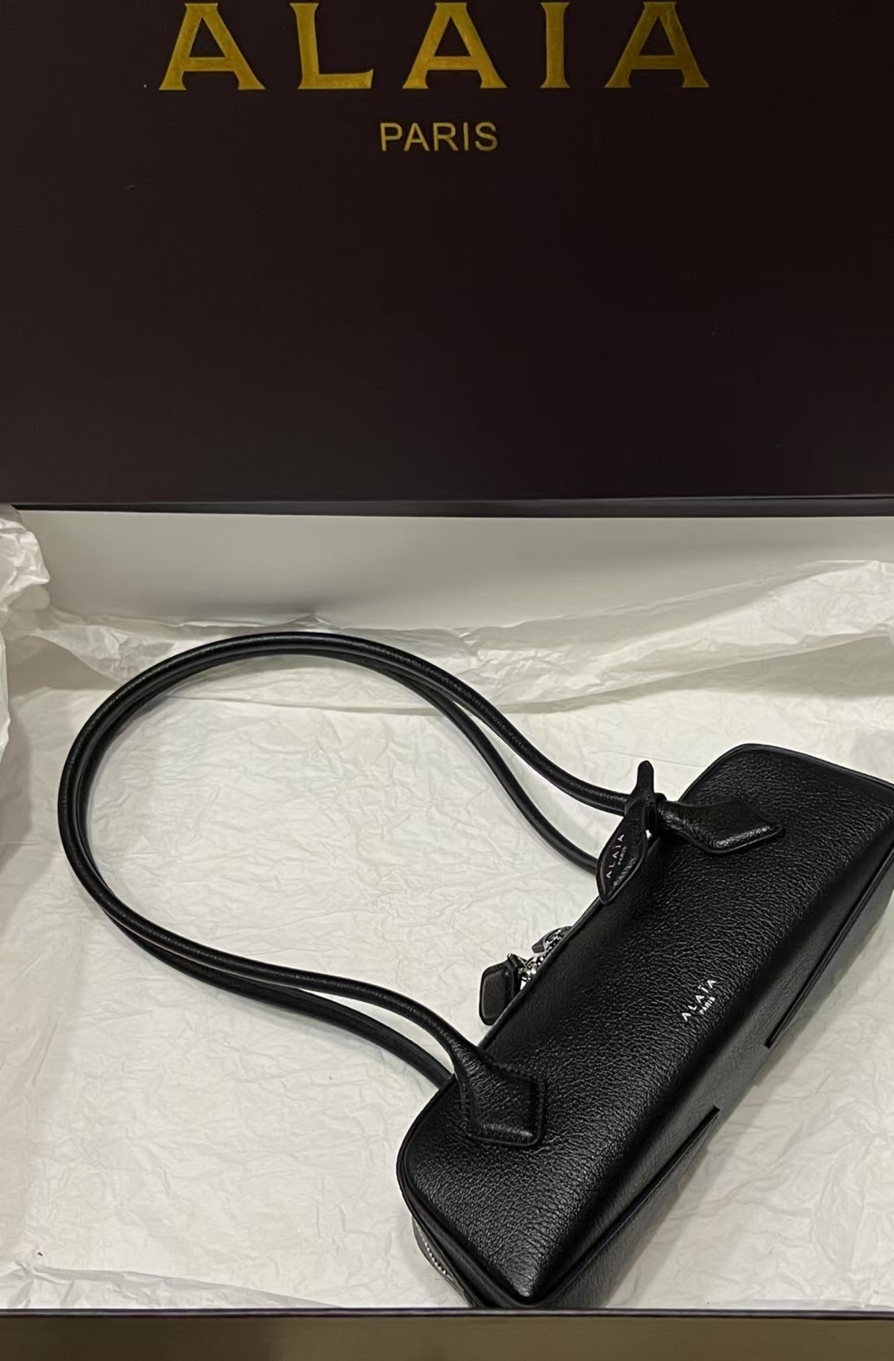 ALAIA 27 Le Teckel Medium Bag Black Lambskin