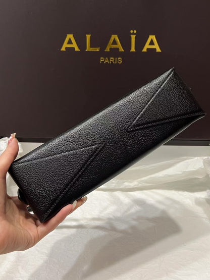 ALAIA 27 Le Teckel Medium Bag Black Lambskin