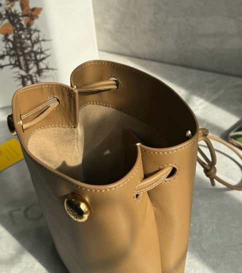 Loew Pebble Annagram 17cm Brown Calfskin