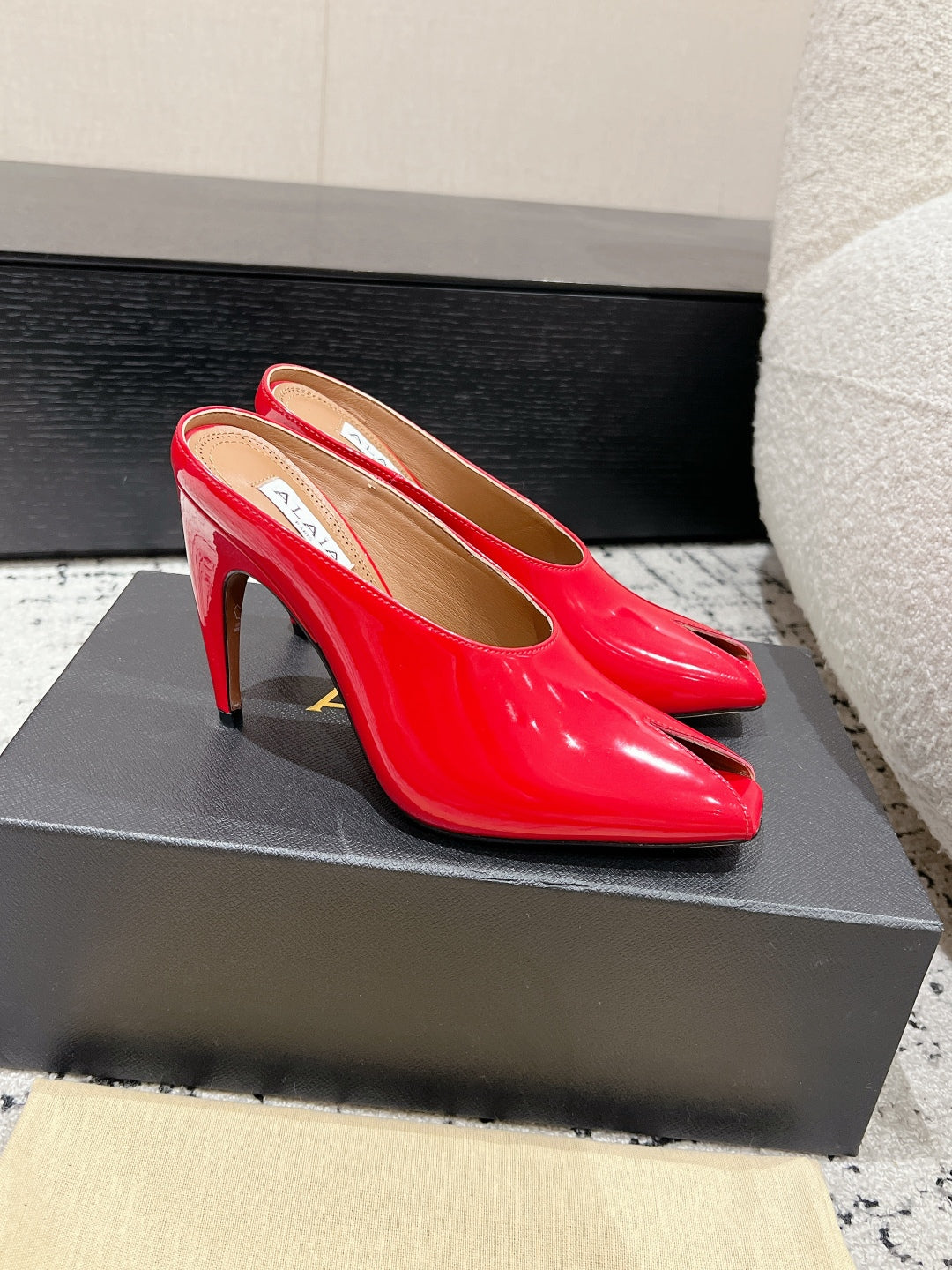 Alaia 25 Spike High Heel Mules Red Lampskin 293183