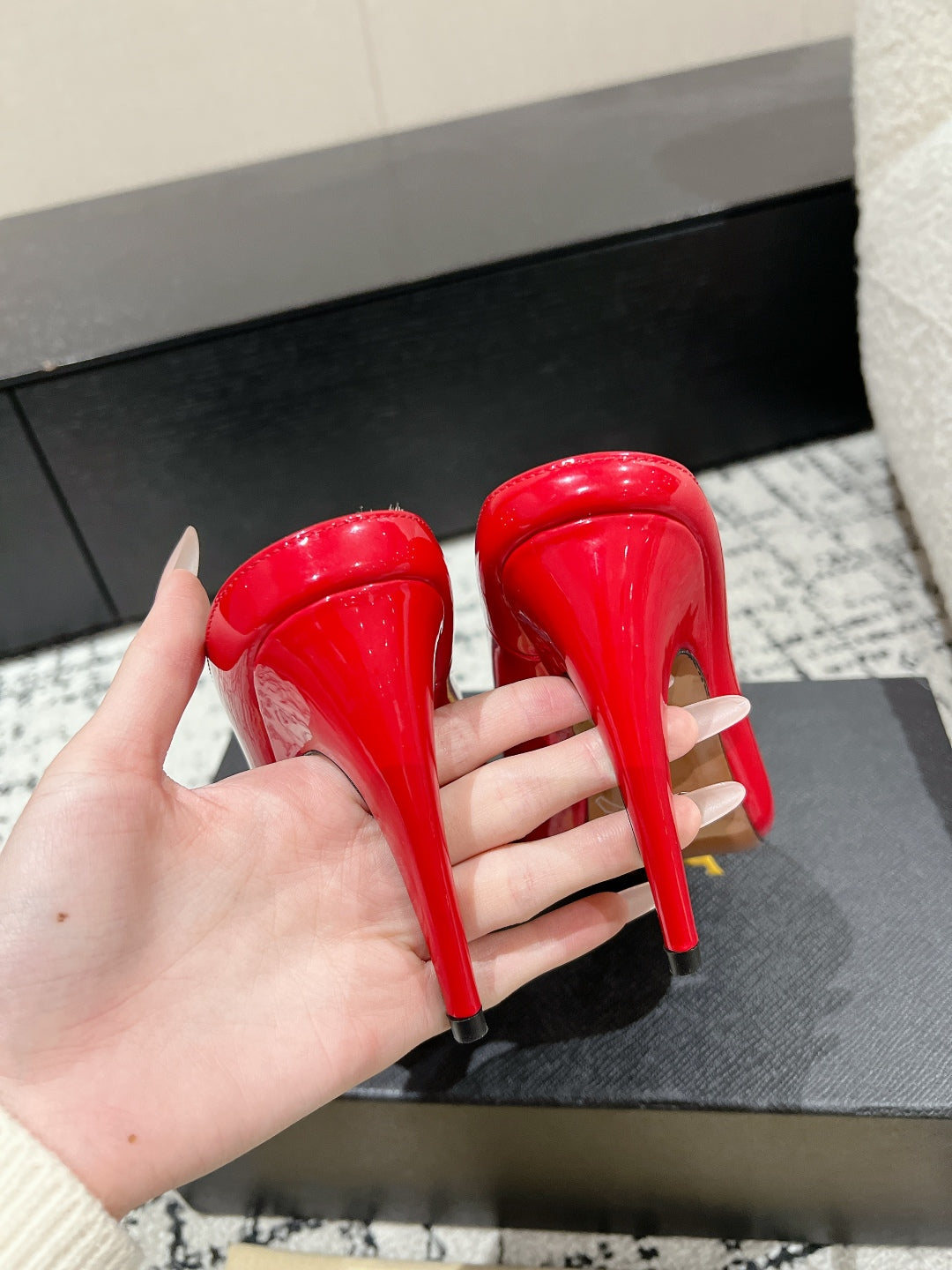 Alaia 25 Azzedine High Heels Mules With Gold Hardware Red Calfskin 293187