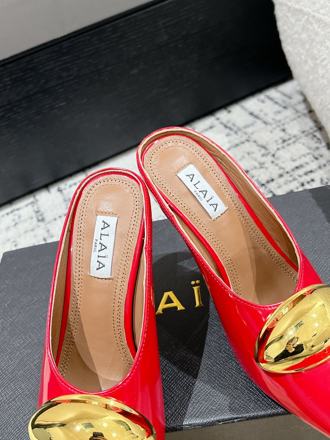 Alaia 25 Azzedine High Heels Mules With Gold Hardware Red Calfskin 293187