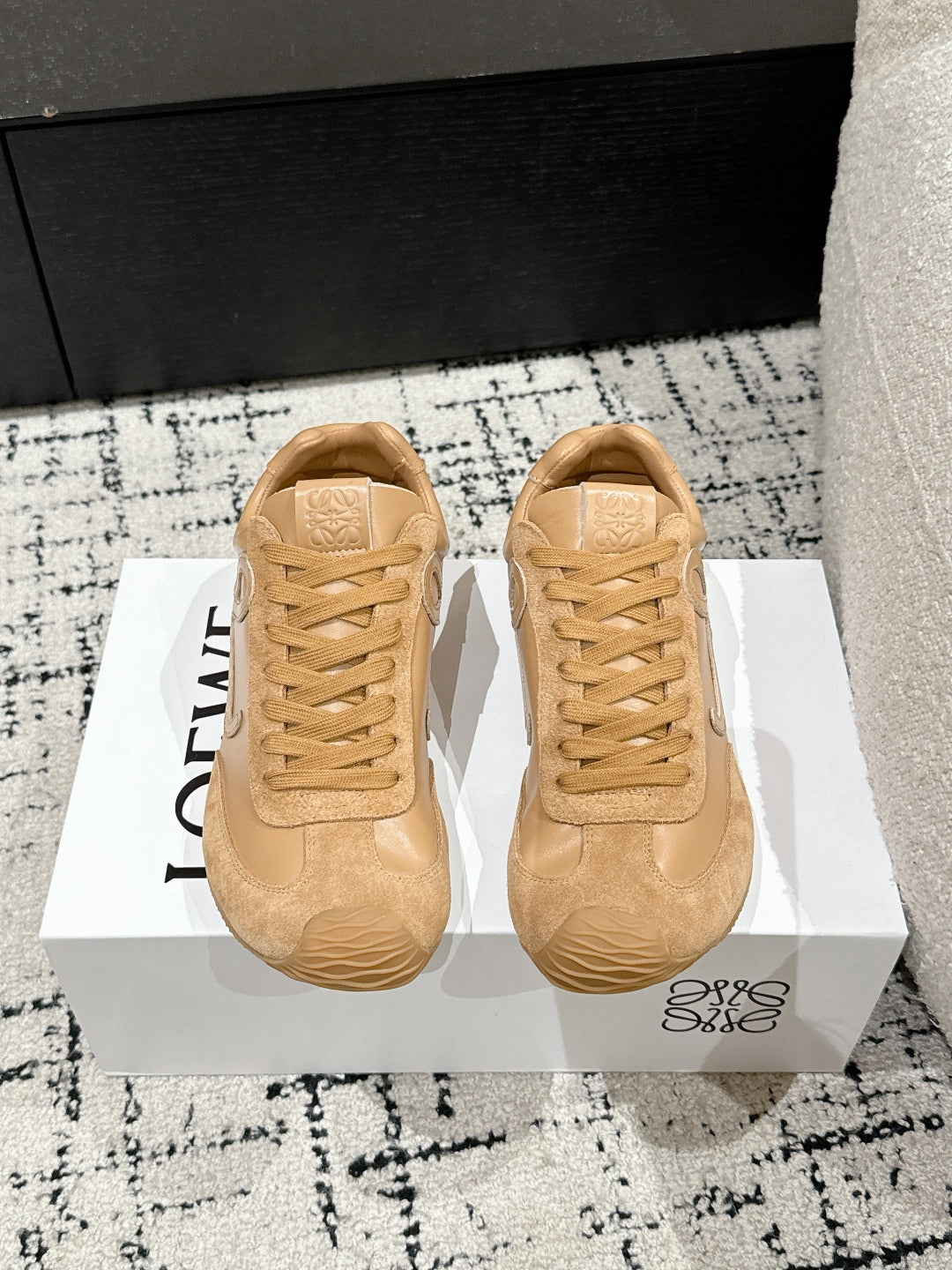 Loewe 25 Ballet Runner 2.0 Sneaker Beige Suede