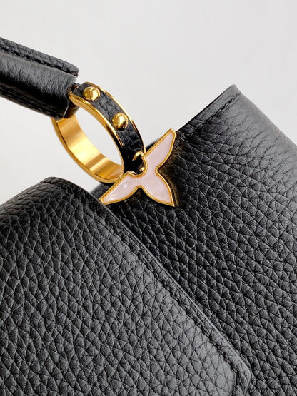 LV Capucines Bag Black Taurillon Cowhide Leather 252598