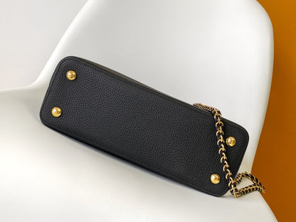 LV Capucines Bag Black Taurillon Cowhide Leather 252598