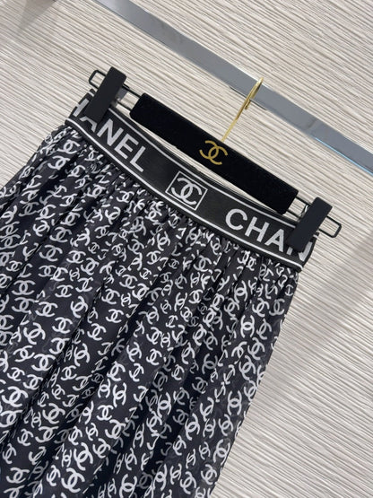 CC 2025 Double C Printed Skirt Black White Polyester Fiber
