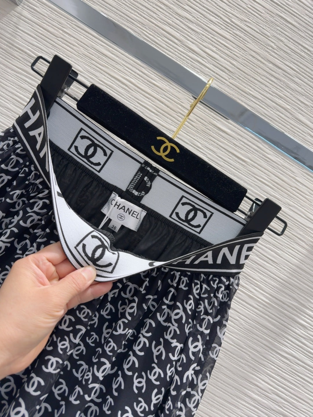 CC 2025 Double C Printed Skirt Black White Polyester Fiber