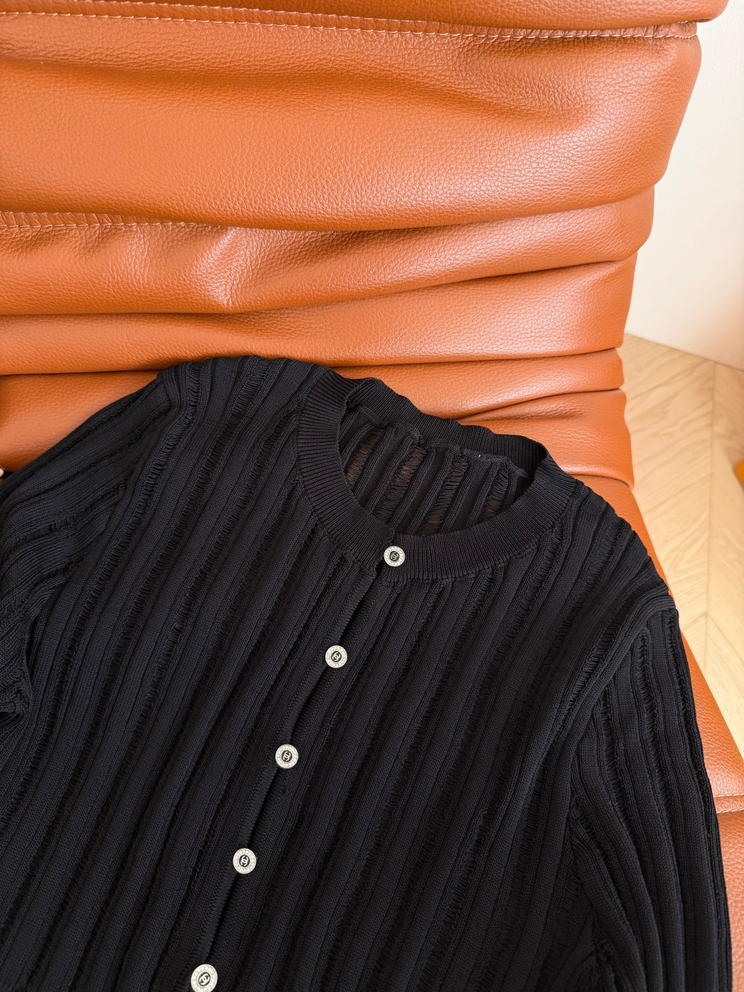 CC 25 Cardigan Black Pink Wool