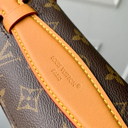 LV Bumbag 15cm Brown Monogram Canvas 330770