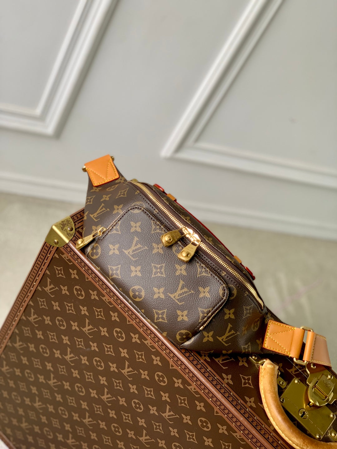 LV Bumbag 15cm Brown Monogram Canvas 330770