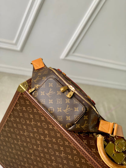 LV Bumbag 15cm Brown Monogram Canvas 330770