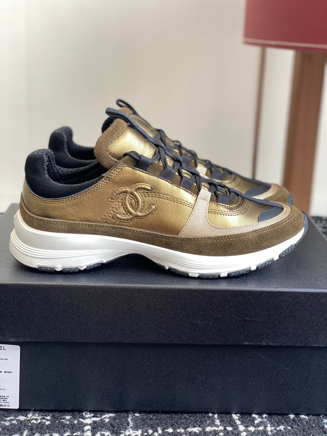 CC 25 Sneaker Gold Suede Sheepskin 352724