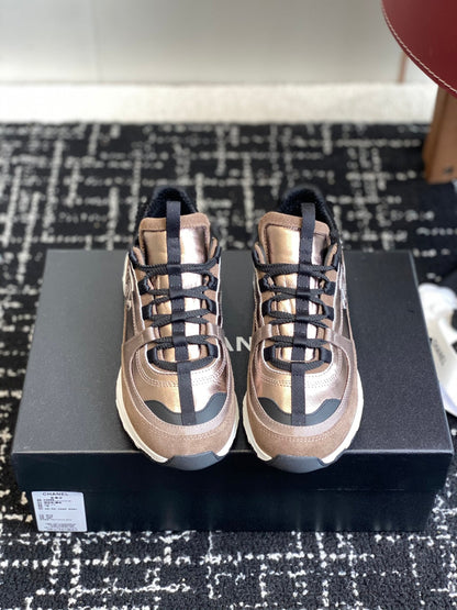 CC 25 Sneaker Pink Gold Suede Sheepskin 352725