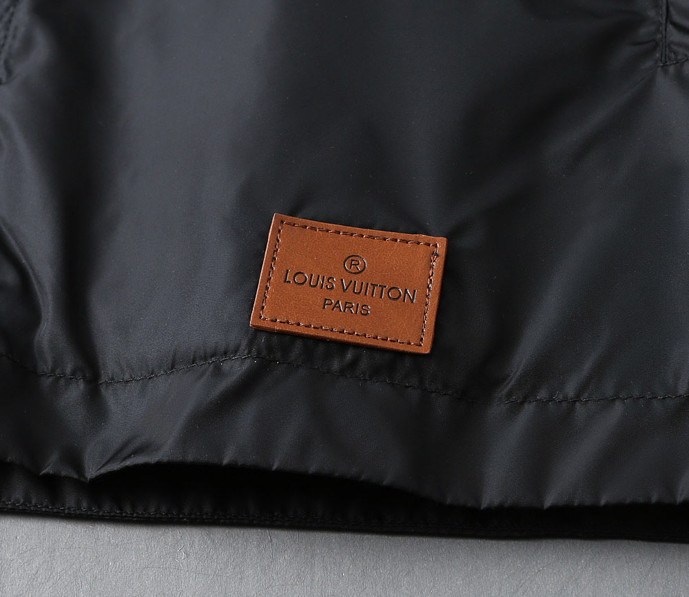 LV BLACK HOODED JACKET 238974