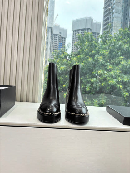 CC 25 Short Boot Black Calfskin 430304