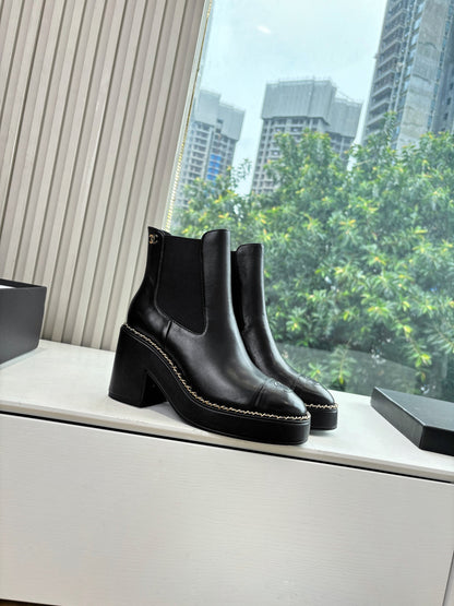 CC 25 Short Boot Black Calfskin 430304