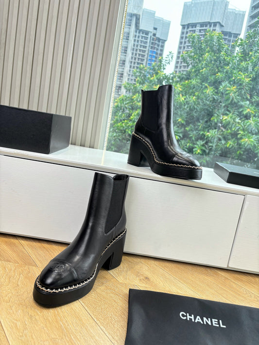 CC 25 Short Boot Black Calfskin 430304
