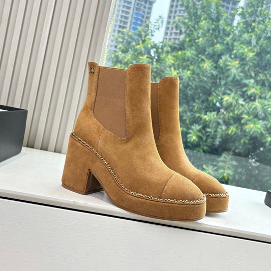 CC 25 Short Boot Dark Beige Suede 430302