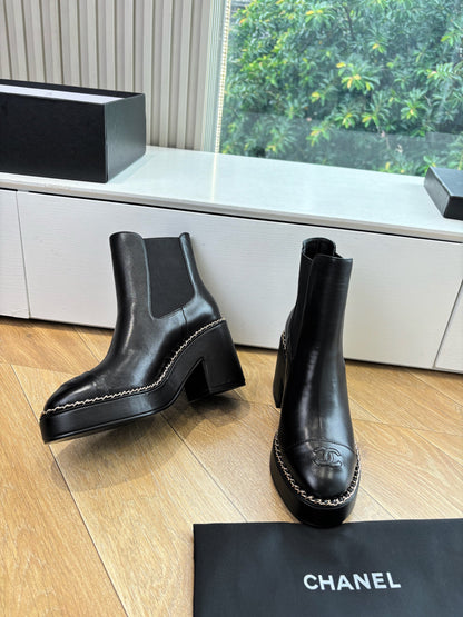 CC 25 Short Boot Black Calfskin 430304