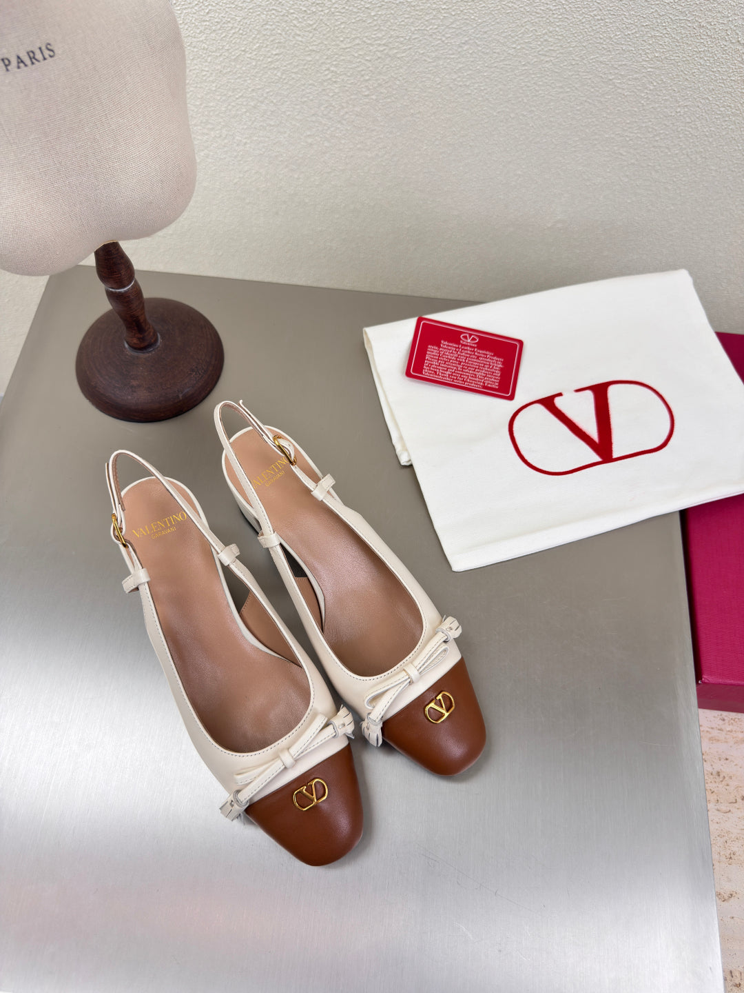 VT 25 Valet Du Roi Slingback White Calfskin 343063