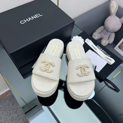 CC 25 Flatform Slide White Fabric 238494