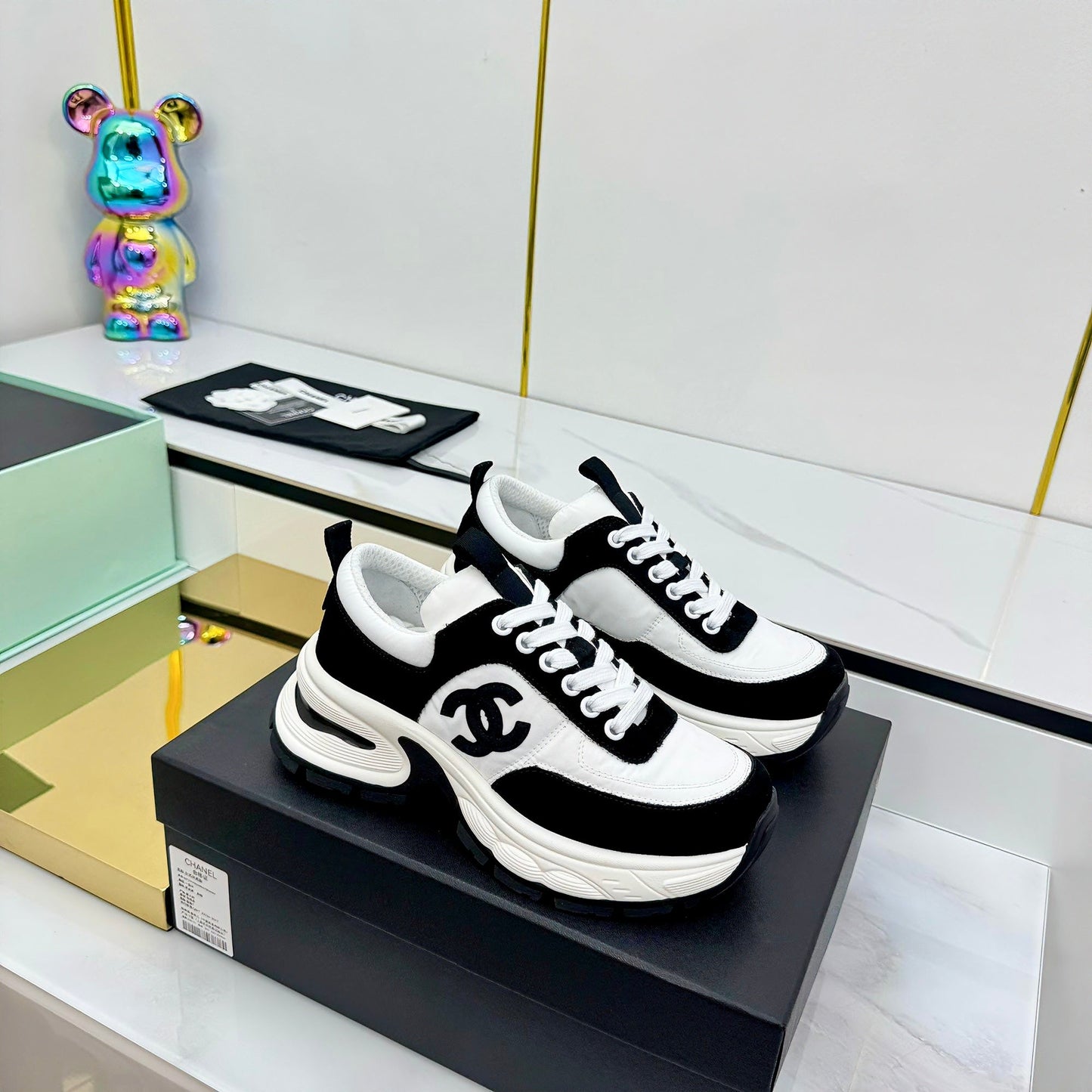 CC 25 Sneaker Black White Cowhide 331171