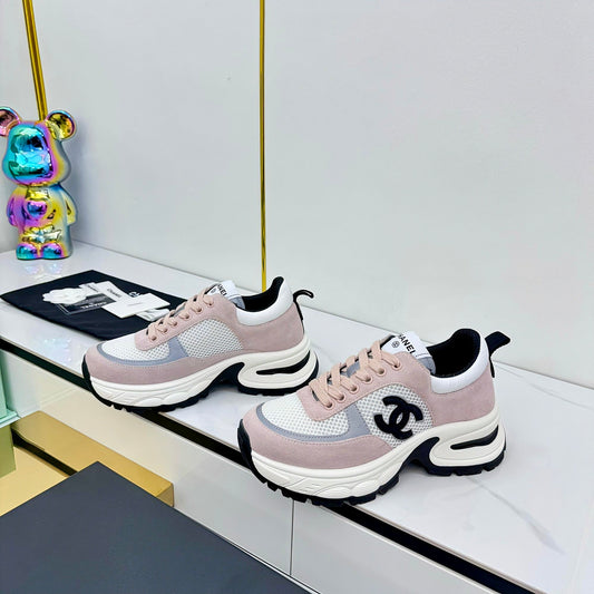 CC 25 Sneaker Pink White Cowhide 331176