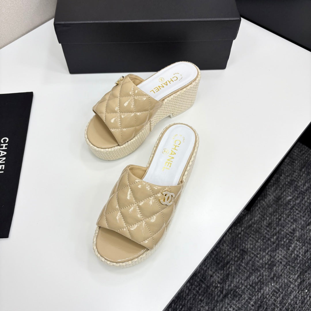 CC 25 Platform Slides Cowhide and Sheepskin 270783