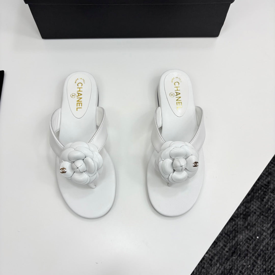 CC 25 Thong Sandal Sheepskin 270792