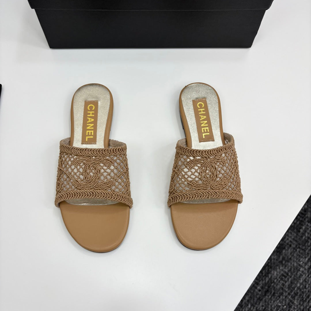 CC 25 Slippers Satin and Sheepskin 270798
