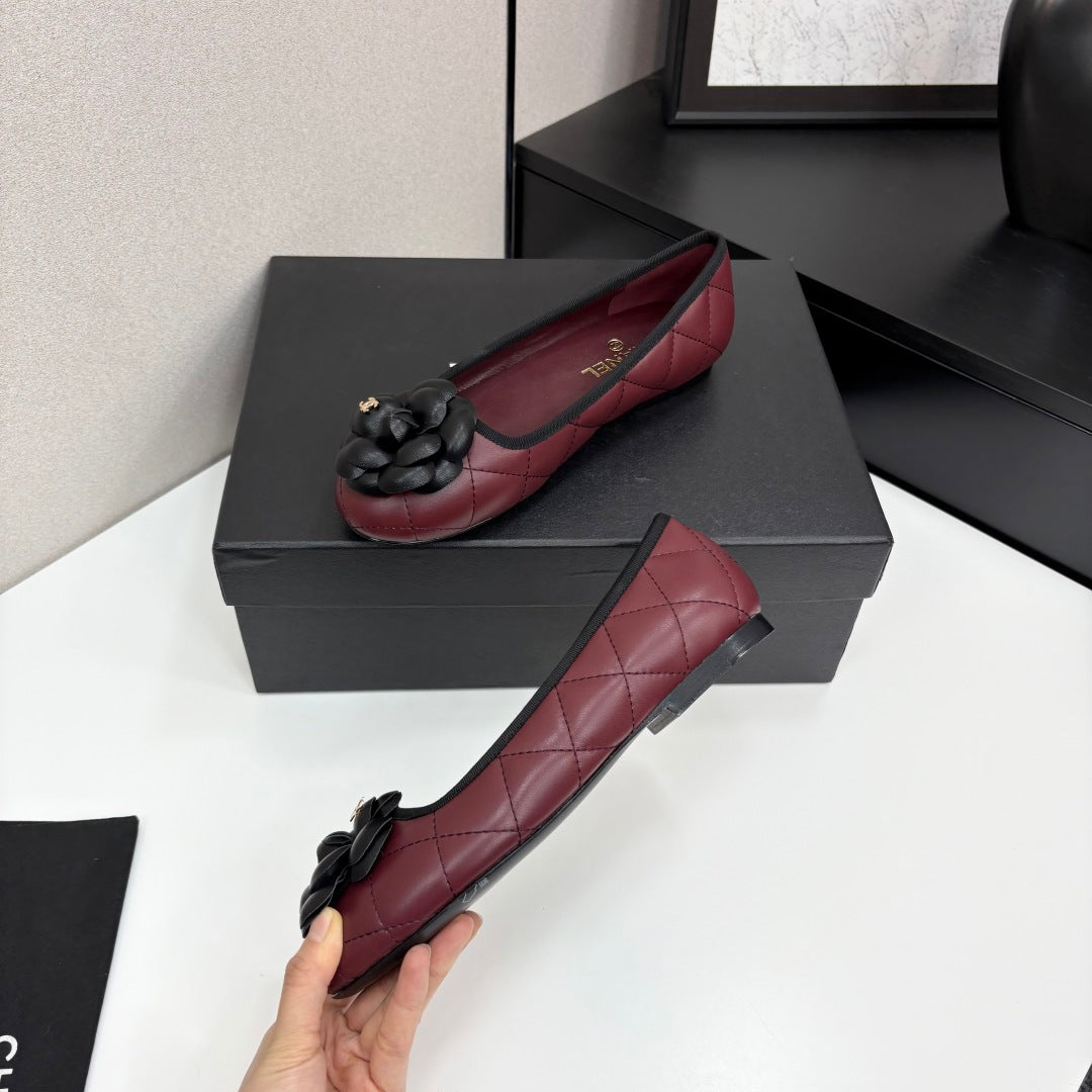 CC 25 Ballet Flat Flower Burgundy Quilted Calfskin