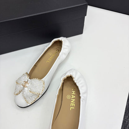 CC 25 Diamond Ballet Flats White Sheepskin 331788