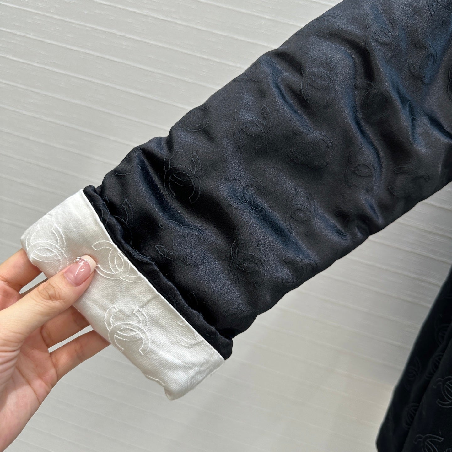 CC 25 H-shaped Jacket Black Cotton Silk