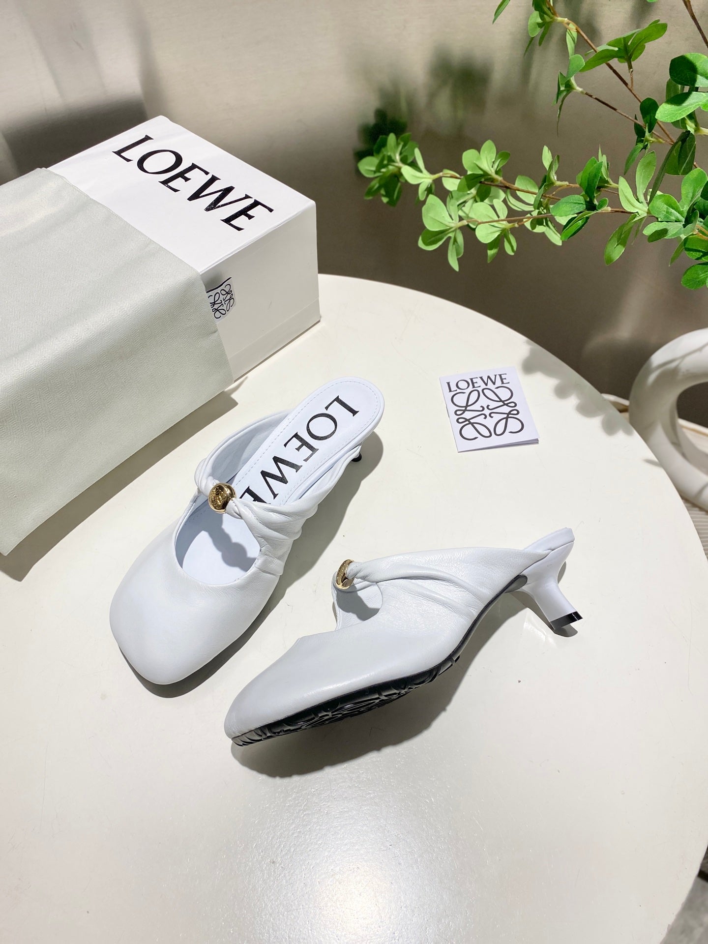 Loewe 25 Pebble Mule White Lambskin