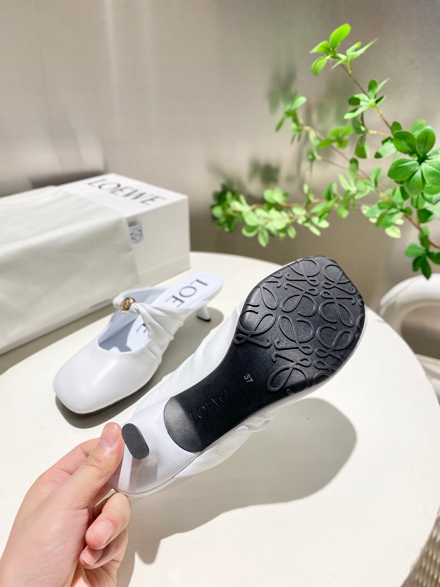Loewe 25 Pebble Mule White Lambskin