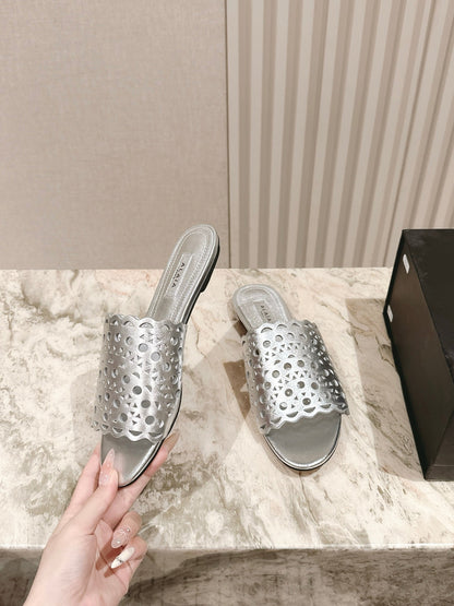 Alaia 2025 Vienne Slippers Silver Lambskin 293656